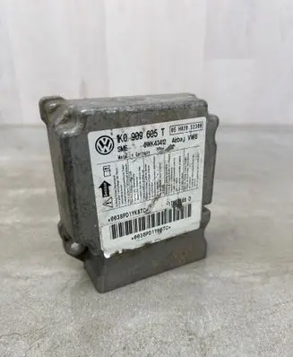 Volkswagen Golf V Airbag control unit/module 1K0909605T 0038PD1YK8TC 05H020S2300