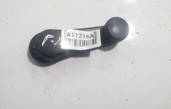 Volkswagen Polo IV 9N3 Front door window winding handle 