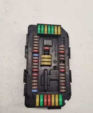 BMW X5M F85 Fuse module 6819653