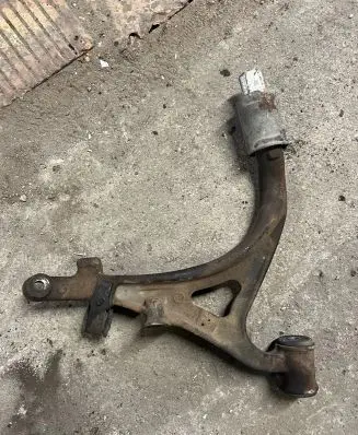 Mercedes-Benz ML W163 Front lower control arm/wishbone