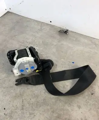 Skoda Octavia Mk3 (5E) Front seatbelt 5E0857701