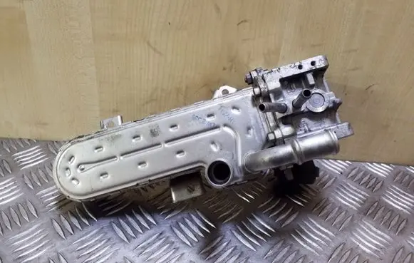 Skoda Octavia Mk1 (1U) EGR valve cooler 038131513AD 038131063E
