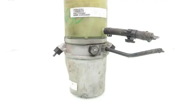 Volkswagen Polo IV 9N3 Power steering pump 6Q0423371