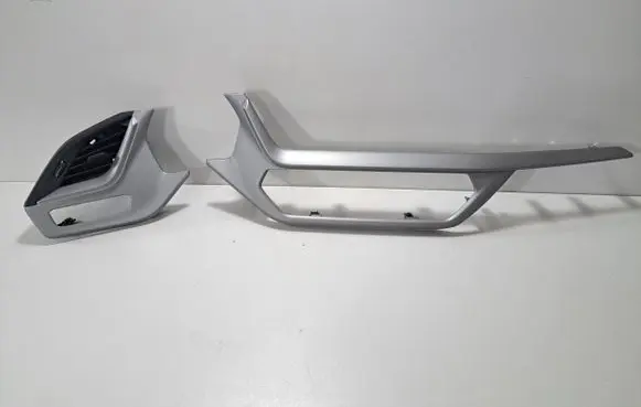 BMW 1 F40 Dashboard glove box trim 7911471 7911472