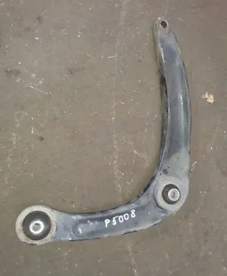 Peugeot 5008 Front lower control arm/wishbone
