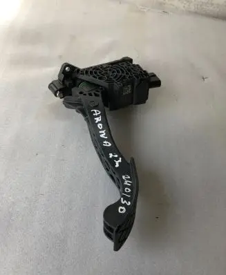 Seat Arona Accelerator throttle pedal 2q1723503