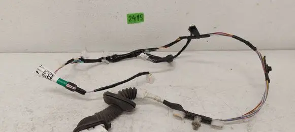 Toyota Auris E180 Rear door wiring loom 8215302
