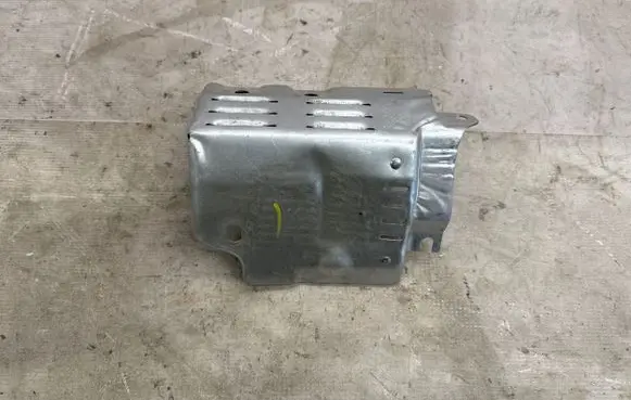Peugeot 308 Exhaust heat shield 9817792380
