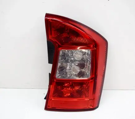 KIA Carens I Rear/tail lights