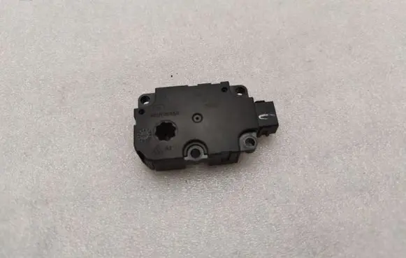 Mercedes-Benz E W238 Air flap motor/actuator HEUT0045K