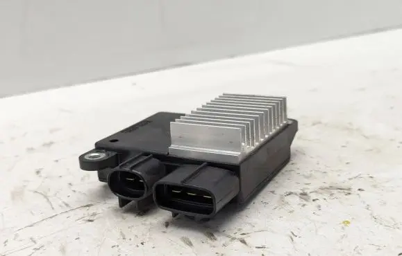 Lexus RX 450H Coolant fan relay 4993003280