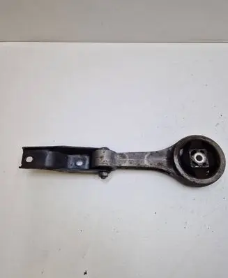 Volkswagen Polo IV 9N3 Engine mount bracket 6Q0199851AR
