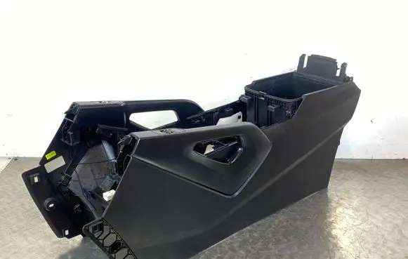 KIA Telluride Center console 