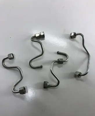 Nissan Qashqai Fuel injector supply line/pipe 