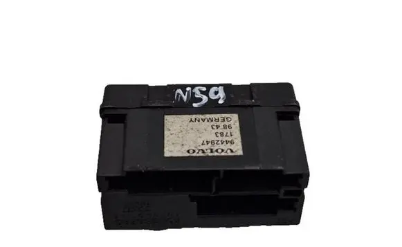 Volvo S40, V40 Seat heating relay 9442947