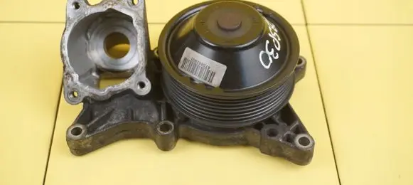 BMW X5 E70 Water pump 473842801 28SP30