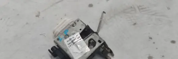 Audi A3 S3 8L Front door lock 8L1837015