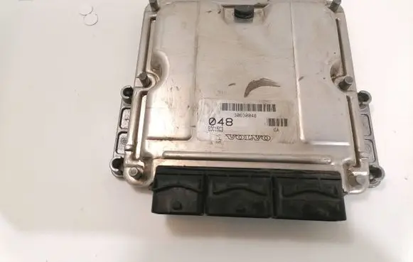 Volvo S40, V40 Engine control unit/module 0281010441