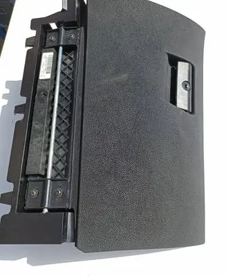 BMW X3 E83 Glove box set 7056000 060890440