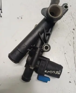 Thermostat/thermostat housing