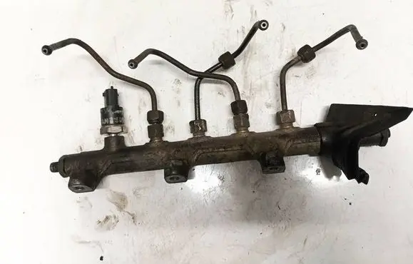 Fuel main line pipe