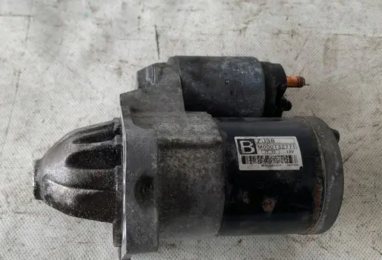 Mazda 2 Starter motor M000T32771