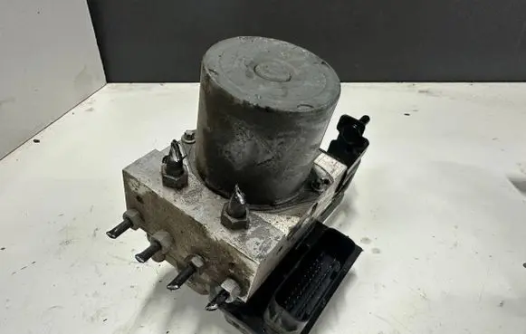 BMW X3 E83 ABS Pump 3414642 3414641