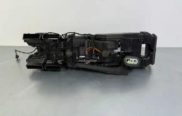 Audi Q7 4M Interior heater climate box assembly 4M0820004