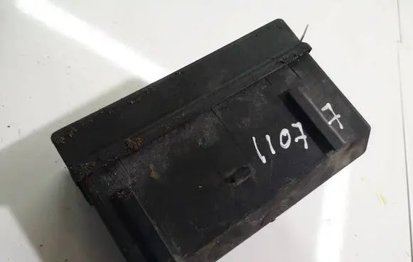 Opel Astra F Fuse box set 90450129 0831312