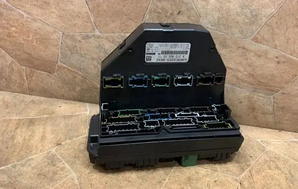 Mercedes-Benz CLS C218 X218 SAM control unit A2129005011