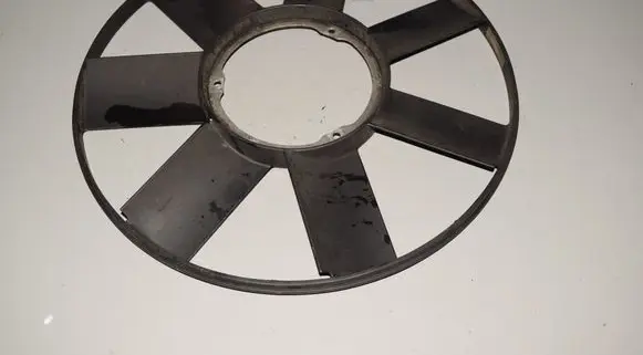 BMW 5 E39 Fan impeller 2243303