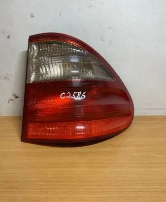 Mercedes-Benz E W210 Rear/tail lights A2108205464 C2586