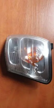 Toyota Hilux (N140, N150, N160, N170) Front indicator light
