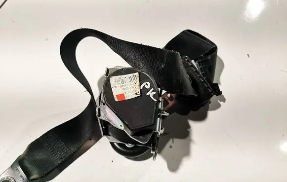 Ford Mondeo Mk III Front seatbelt