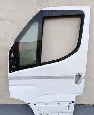 Iveco Daily 6th gen Front door
