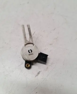 Opel Astra J Clutch pedal sensor 10366474 0926C
