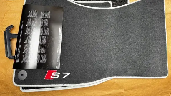 Audi A7 S7 4G Car floor mat set 4G8061270A