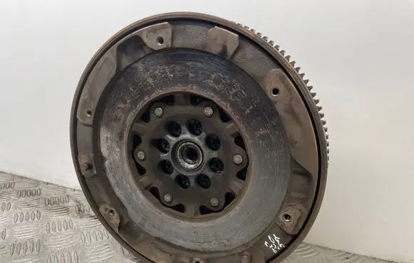 BMW 5 F10 F11 Dual mass flywheel 7638349 21217638349