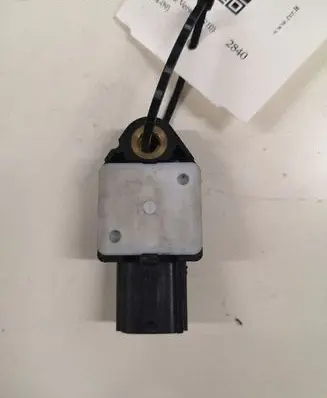 Toyota Corolla Verso AR10 Airbag deployment crash/impact sensor 898310W040
