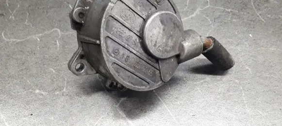 Jeep Grand Cherokee WL Vacuum pump A6122300065