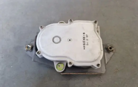 Mitsubishi Pajero Sport I Tailgate boot lock/latch motor MR503015