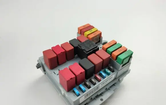 Fiat Ducato Fuse module 1367661080