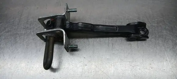 Volvo XC90 Front door check strap stopper 30779873 C8P5D