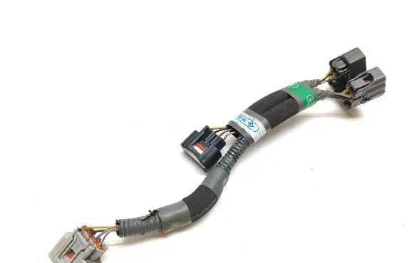 Lexus IS III XE30 Fuel injector wires 