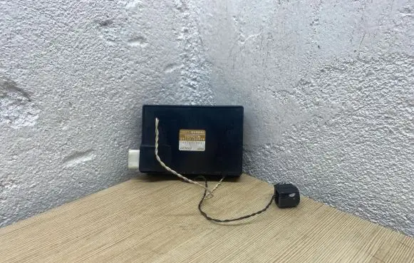 Toyota Avensis T250 Alarm control unit/module 8973220010 1882008421