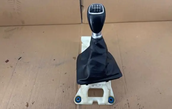Hyundai i40 Gear shifter/selector 1802280038