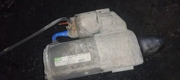 Mercedes-Benz CLS C219 Starter motor A0051518901 D7G15