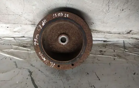 Renault Kangoo I Crankshaft pulley