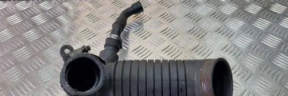 Audi A4 S4 B5 8D Air intake hose/pipe 8D0129615J 038103493S