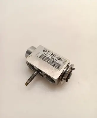 BMW X3 E83 Air conditioning (A/C) expansion valve 64119135745
